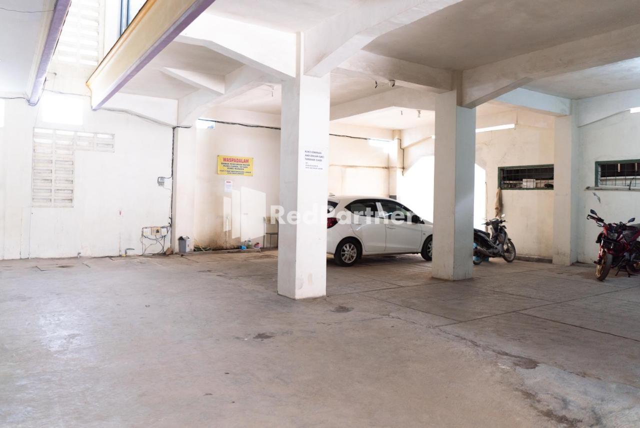 Wisma Aini Syariah Mitra Reddoorz Bandar Lampung Exterior photo